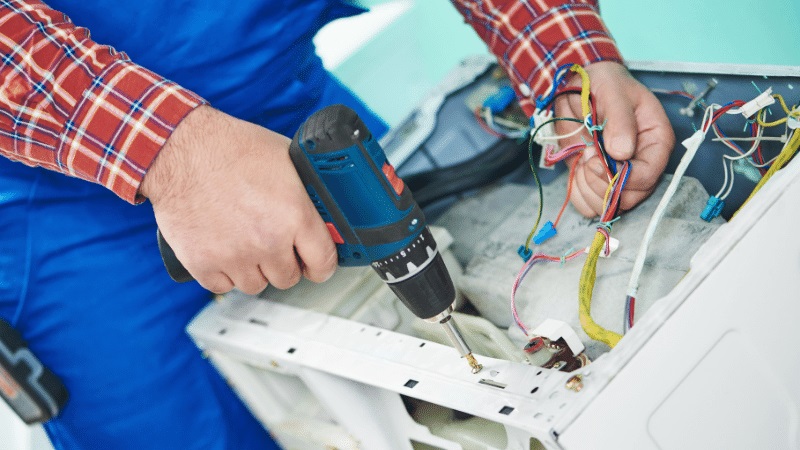 Kaynarca Eminçelik Eminçelik çamaşır makinesi kart tamiri – Su almama arızası orijinal parça ile giderildi. - Teknik servis örneği